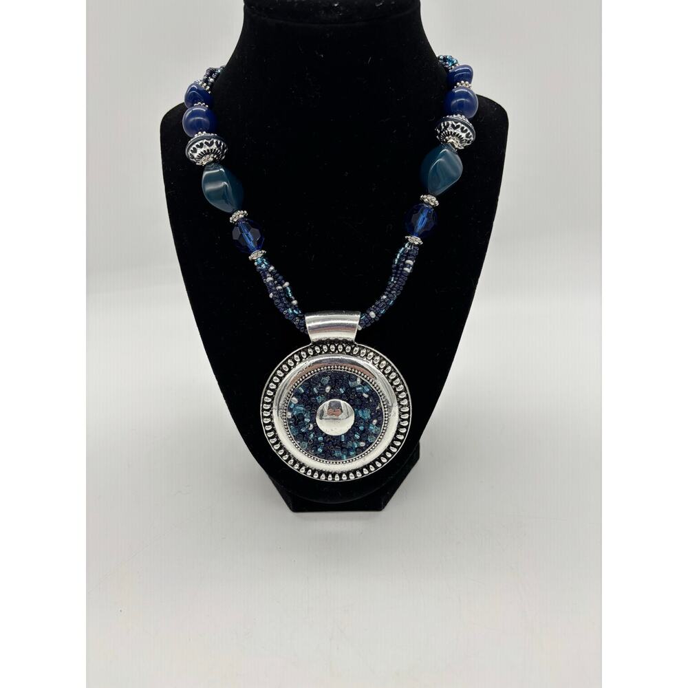 Elegant Blue and Silver Necklace